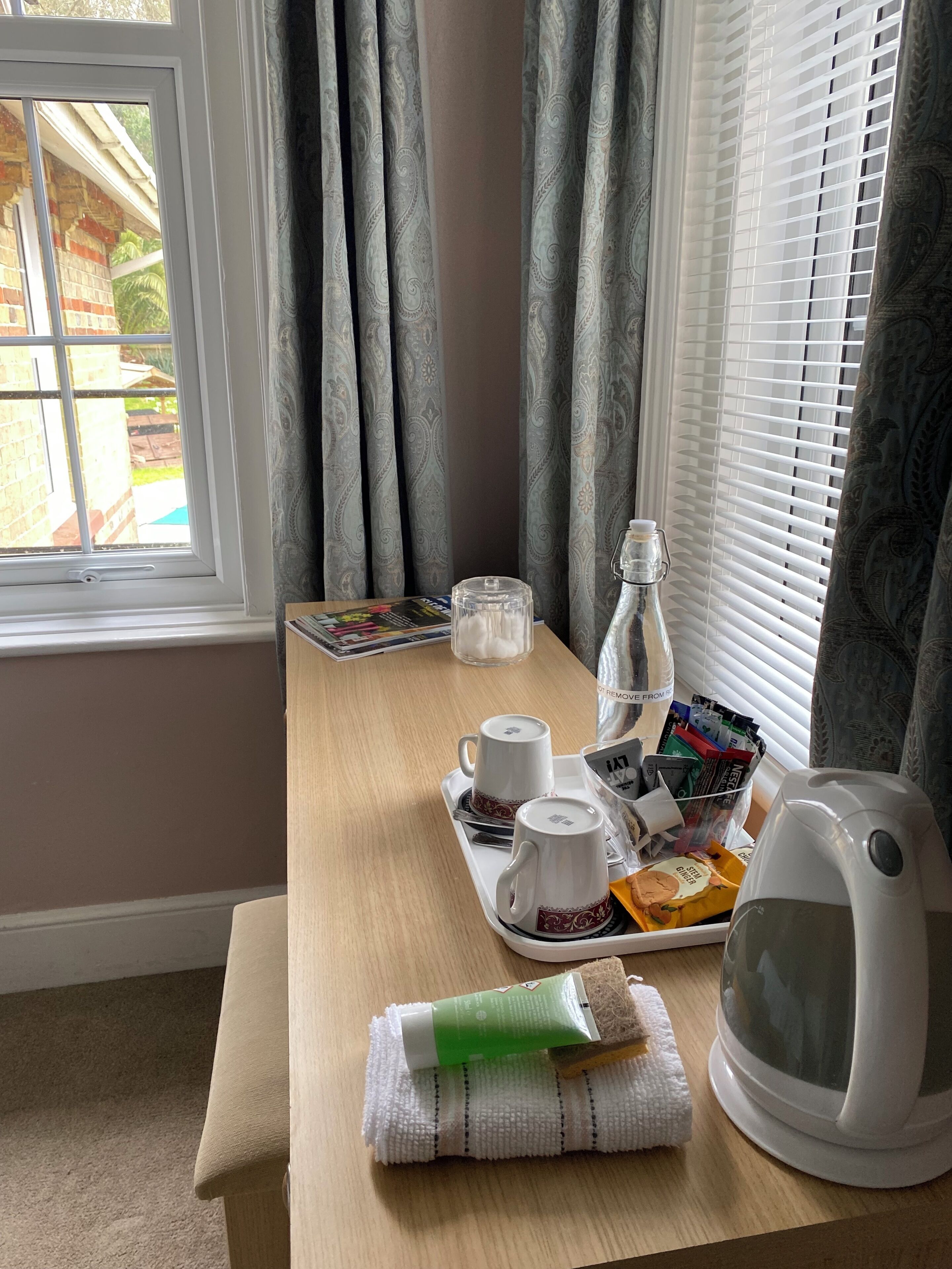 Classic Double Room, Ensuite, Garden View (Room 6)