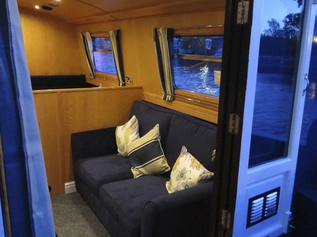 Room, Private Bathroom (Millie Grace Houseboat) | 1 bedroom