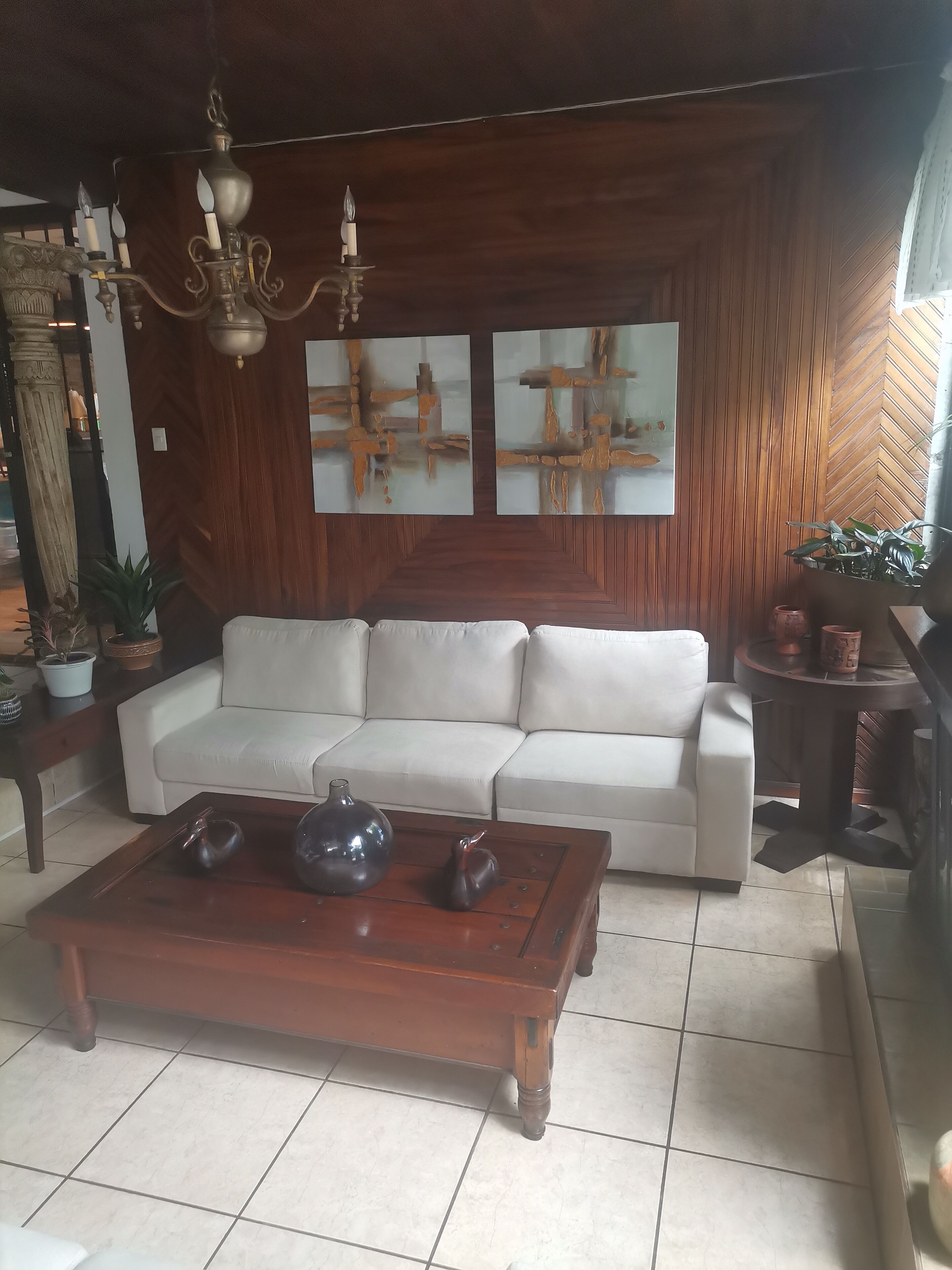 32-inch tv with cable channels