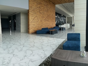 Lobby - Tsix5 Hotel (Pattaya)