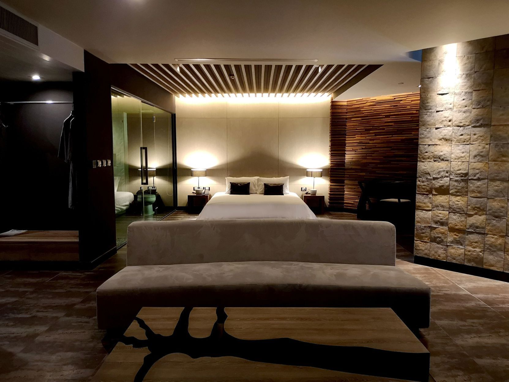 1 bedroom, minibar, in-room safe, rollaway beds