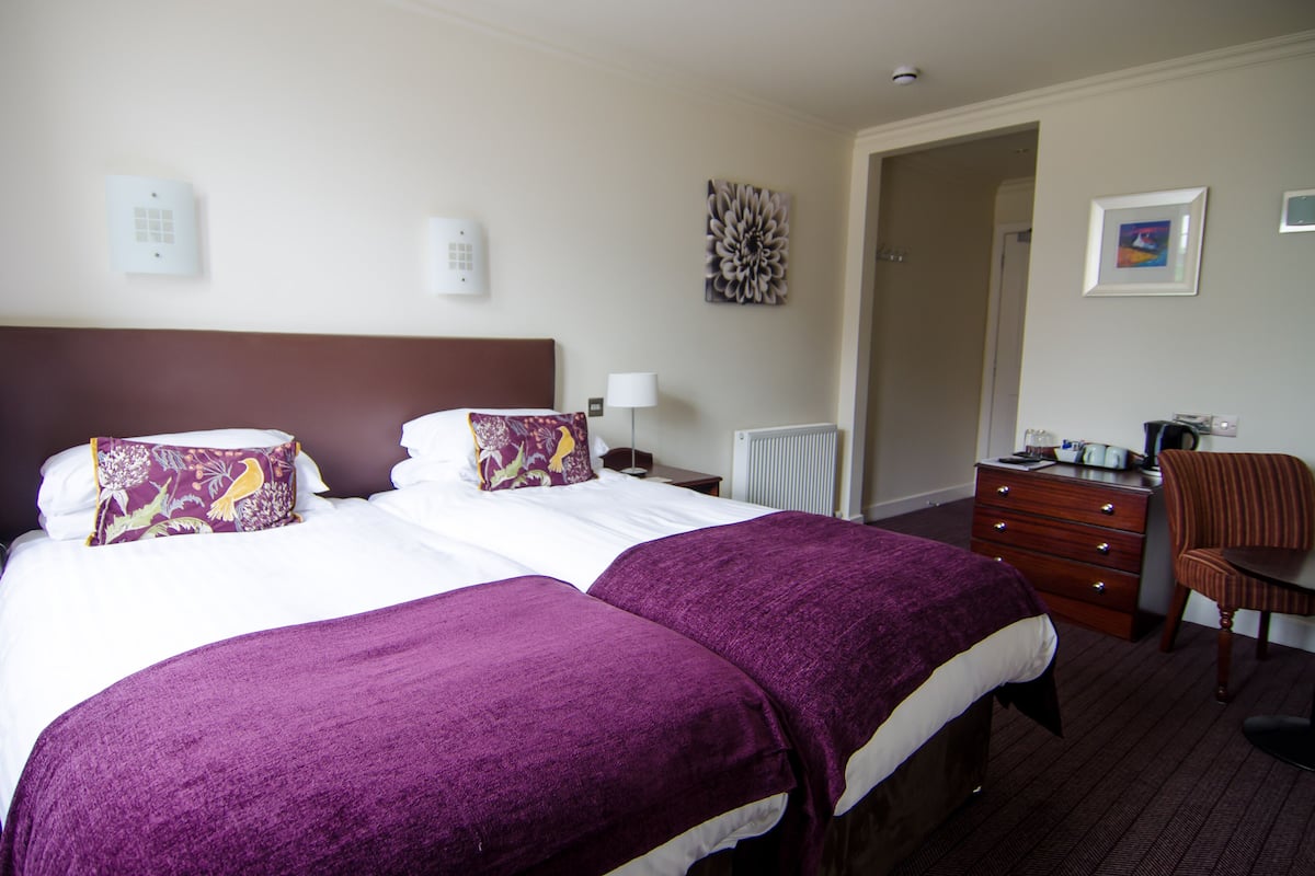 Twin Room, Ensuite | 1 bedroom, WiFi