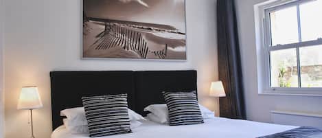 Camera Deluxe con letto matrimoniale o 2 letti singoli | Insonorizzazione, Wi-Fi gratuito, lenzuola