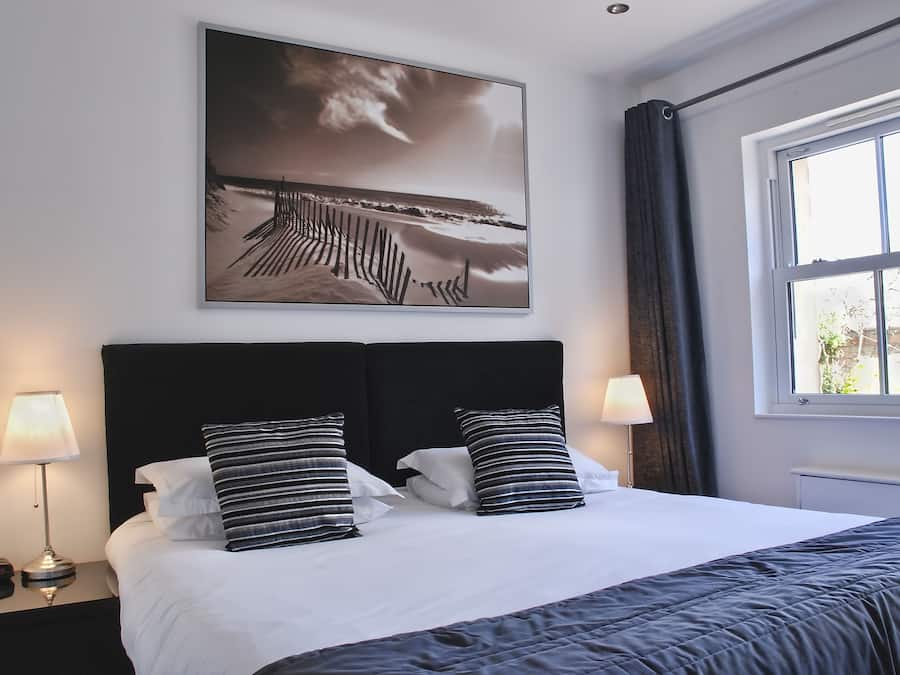 Habitación Deluxe con 1 cama matrimonial o 2 individuales | Insonorización, wifi gratis y ropa de cama