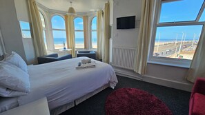 Habitación doble Deluxe, vista al mar (Room 16) | Decoración personalizada y muebles diferentes