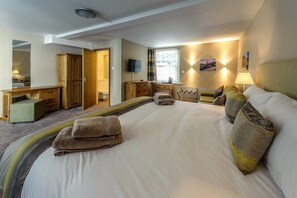 Habitación superior con 1 cama matrimonial o 2 individuales | Cunas y wifi gratis