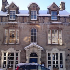 Front of property - Callander Meadows (Callander)