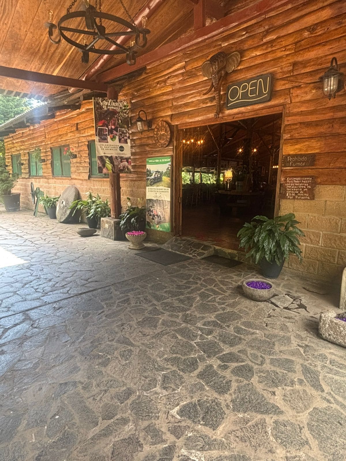 Café da manhã, almoço e jantar