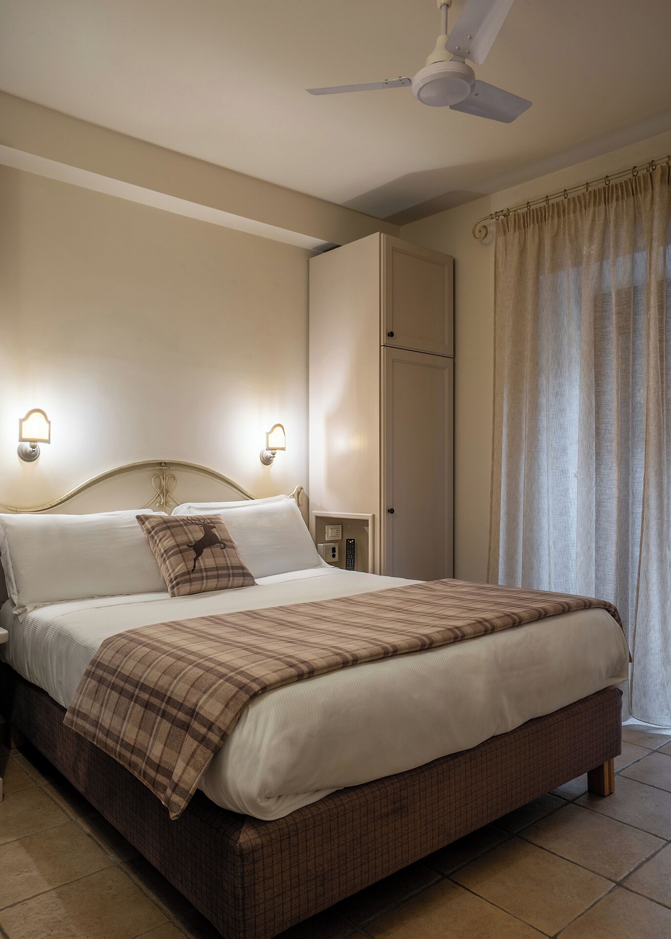 Doppia Superior | 10 camere, biancheria da letto di alta qualità, materassi Select Comfort