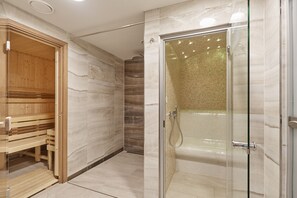 Sauna, body treatments, hydrotherapy, aromatherapy, 2 treatment rooms
