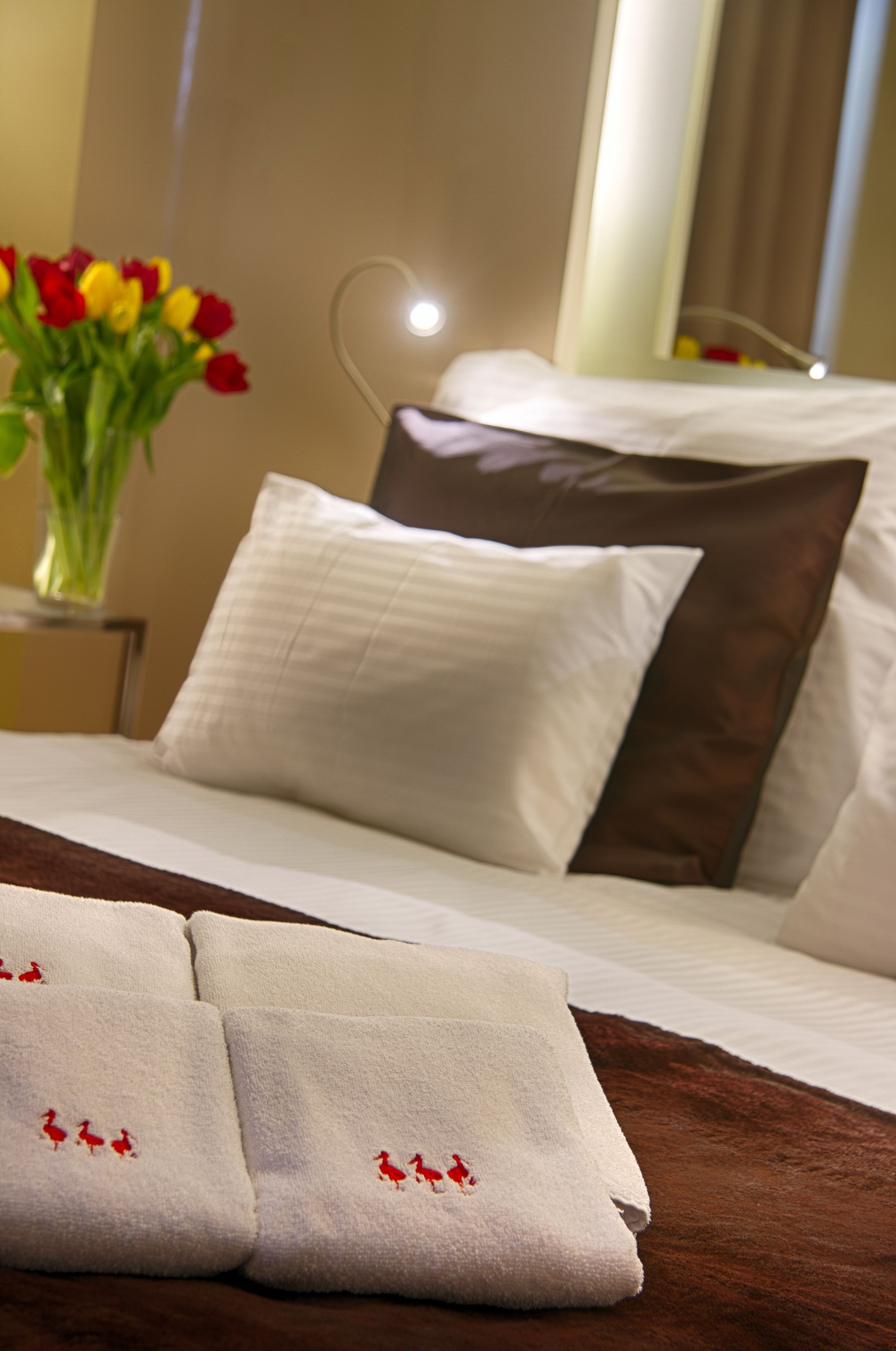 premium bedding, select comfort beds, minibar, in-room safe