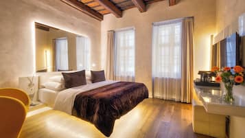 Superior Double Room | Premium bedding, Select Comfort beds, minibar, in-room safe