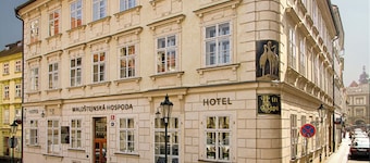 Hotel Three Storks