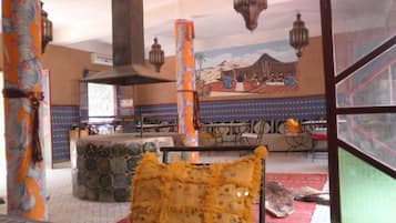 Tägliches inbegriffenes Frühstücksbuffet