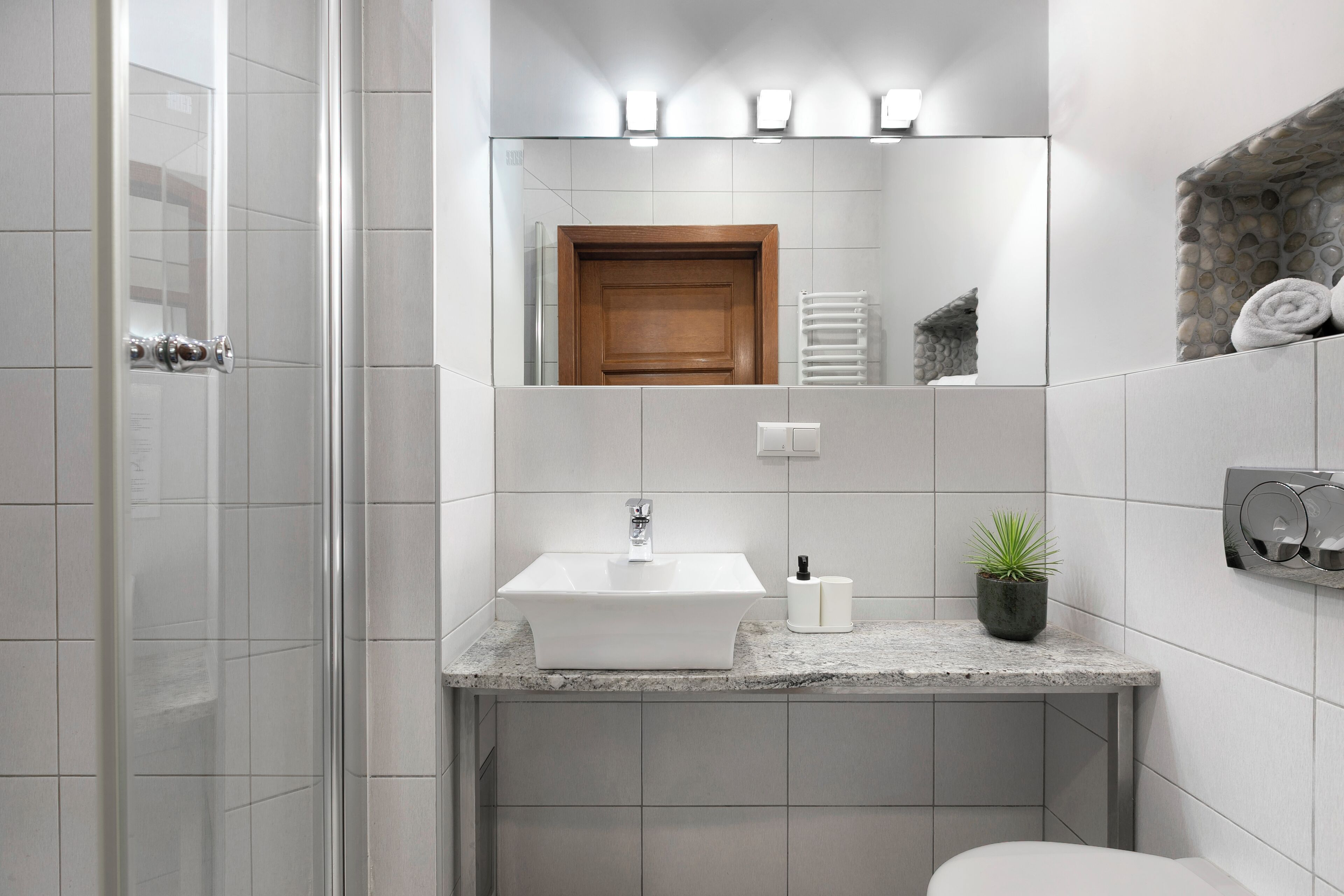 junior studio suite | bathroom | free toiletries, hair dryer, towels, soap