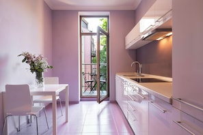 Apartment, 1 Bedroom, Balcony | Private kitchen | Electric kettle - Liv'Inn Aparthotel (Kraków)