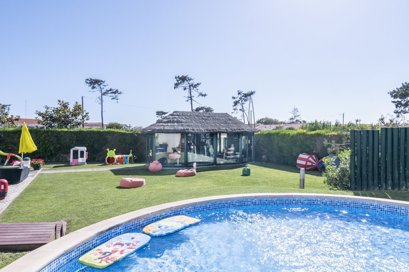 Utomhuspool