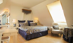 Familienzimmer | Allergikerbettwaren, Minibar, Zimmersafe, individuell dekoriert