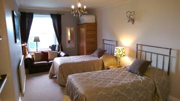 Superior Twin Room | Individually decorated, individually furnished, cribs/infant beds