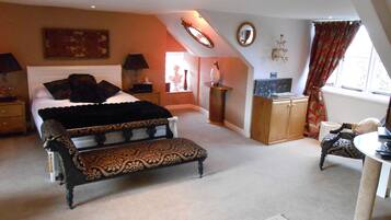 Deluxe Suite | Individually decorated, individually furnished, cots/infant beds