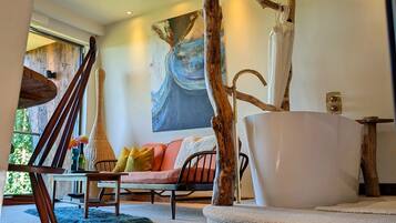 Deluxe-Apartment, mit Bad | Bettwäsche aus ägyptischer Baumwolle, individuell dekoriert