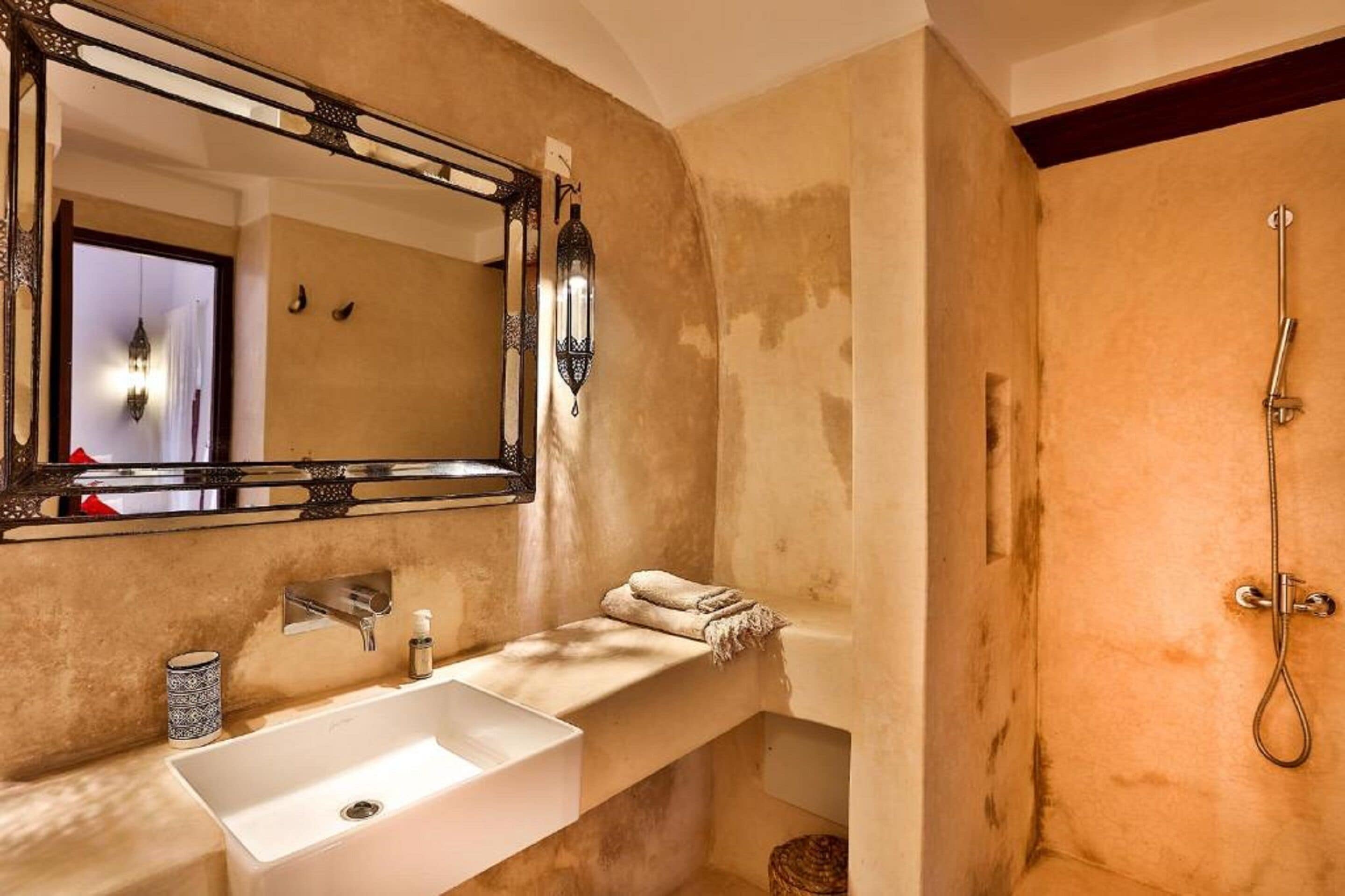 superior room | bathroom | towels