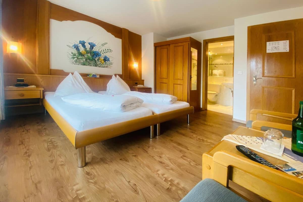 standard double room, balcony, mountain view | hypo-allergenic bedding, in-room safe, blackout curtains, soundproofing