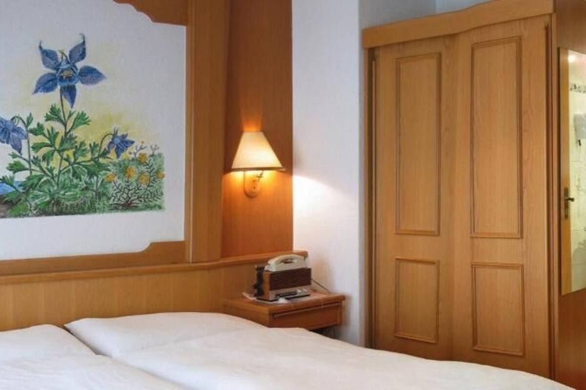 standard double room, balcony, mountain view | hypo-allergenic bedding, in-room safe, blackout curtains, soundproofing