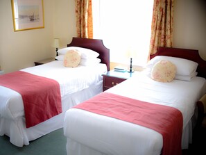 Double or Twin Room, Ensuite | In-room safe, iron/ironing board, rollaway beds, free WiFi