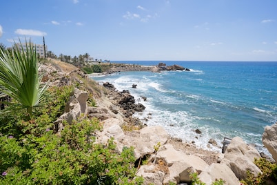 Vrachia Beach Hotel & Suites - Adults only