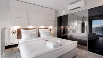 Design-Apartment | 1 Schlafzimmer, hochwertige Bettwaren, Betten mit Memory-Foam-Matratzen