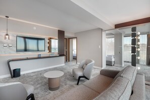 Literie de qualité supérieure, matelas mémoire de forme, minibar