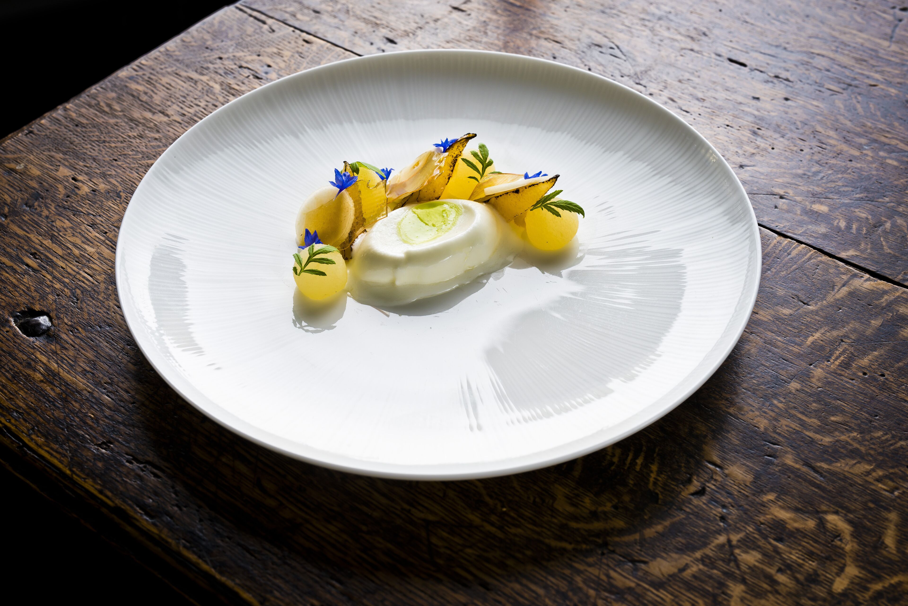 breakfast, lunch, dinner served; british cuisine, garden views