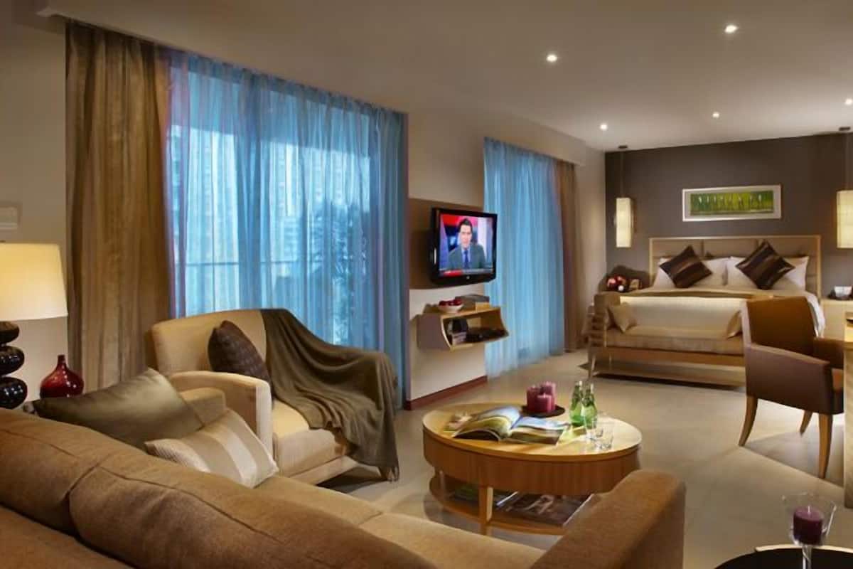 Executive Studio