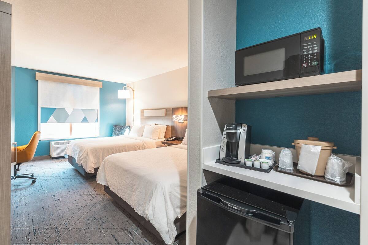 in-room safe, desk, laptop workspace, iron/ironing board