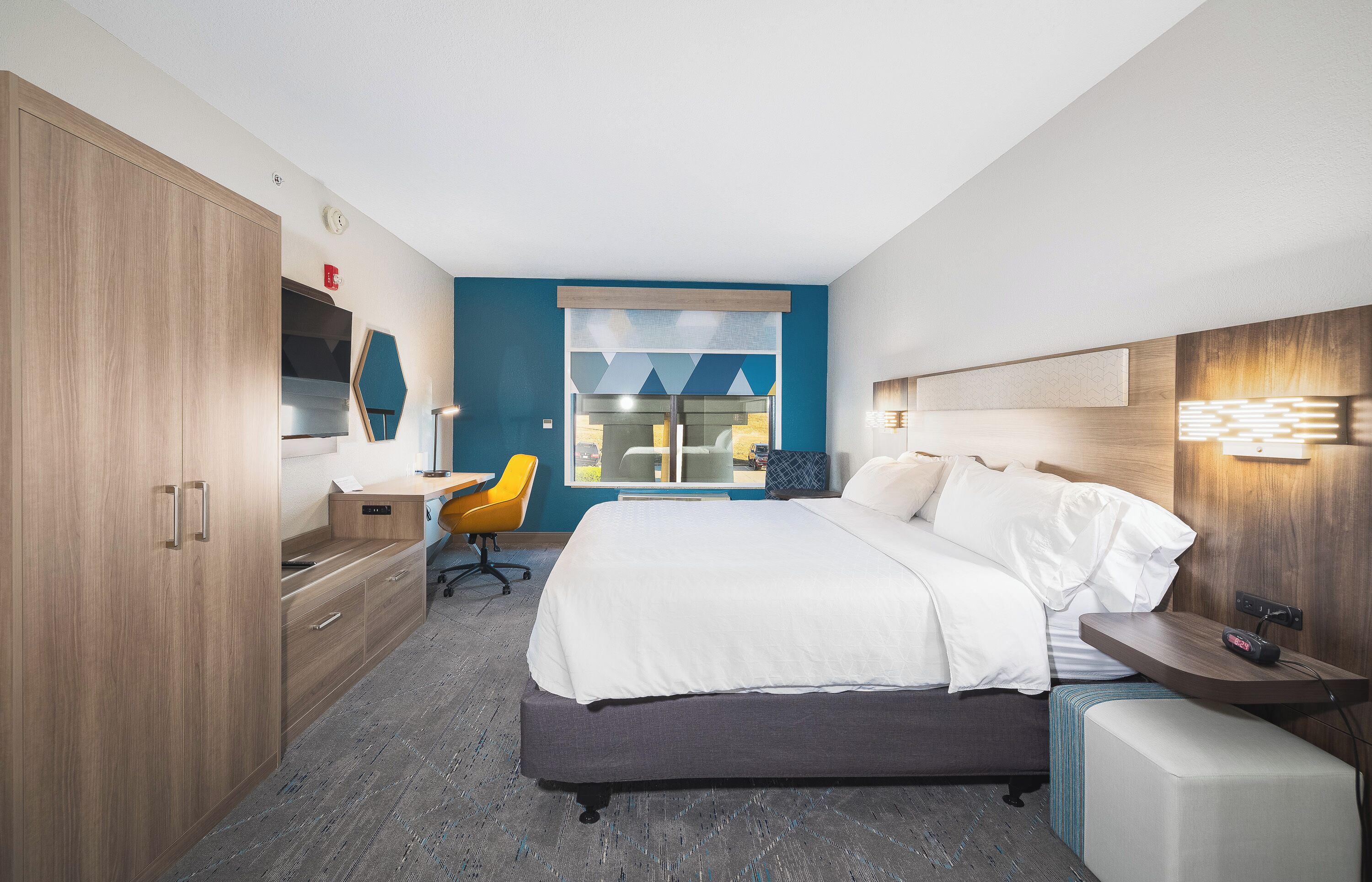 in-room safe, desk, laptop workspace, iron/ironing board