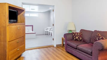 Iron/ironing board, free WiFi, bed sheets, alarm clocks