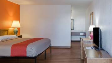 Iron/ironing board, free WiFi, bed sheets, alarm clocks