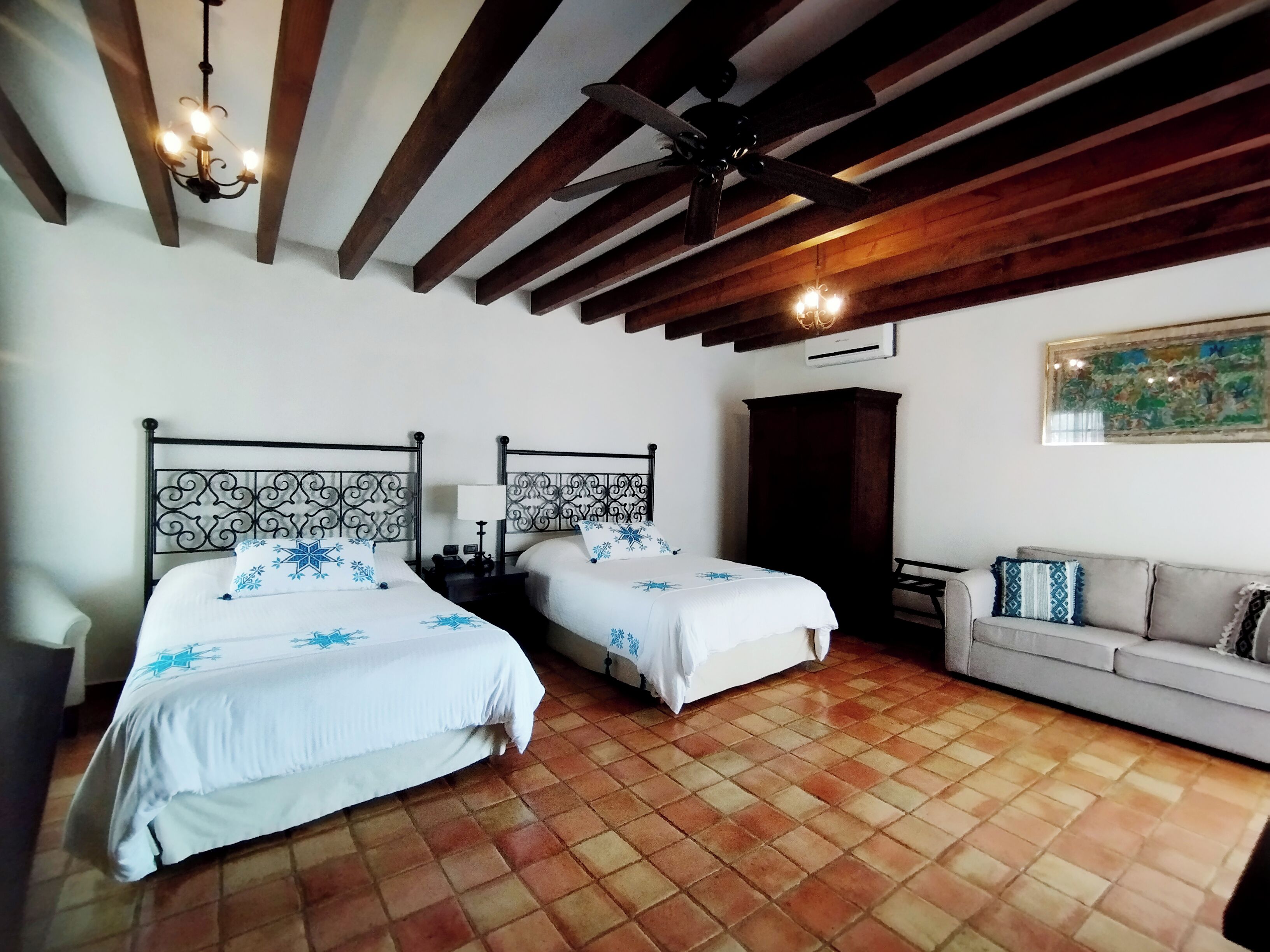 Chambre supérieure double | Draps en coton égyptien, literie de qualité, couette en duvet