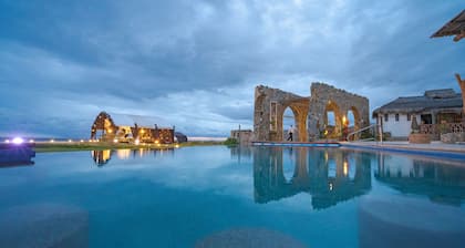 Guaycura Boutique Hotel Beach Club & Spa
