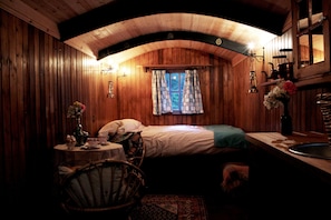 Chambre Classique, salle de bains privée | Intérieur