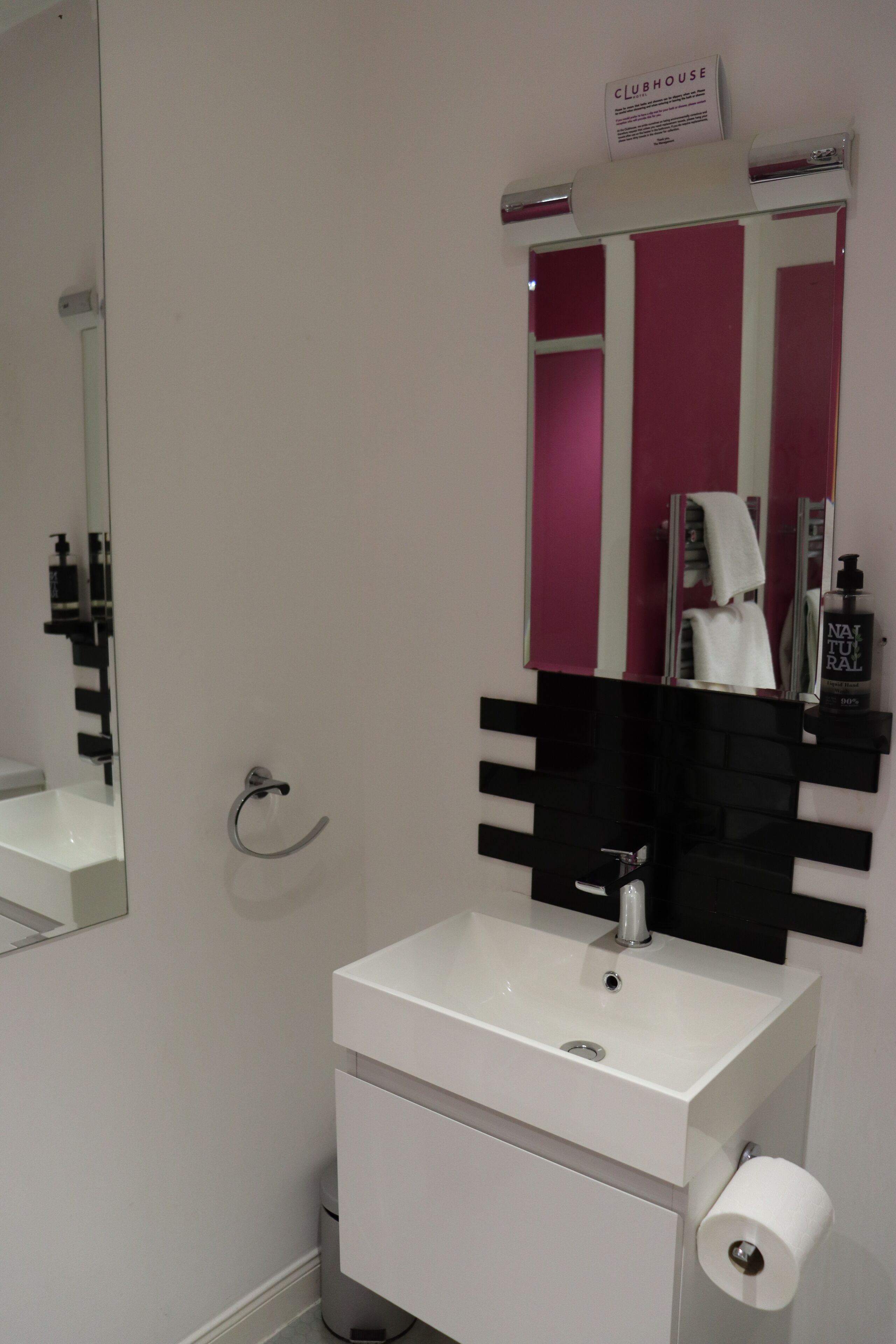 superior double room | bathroom | free toiletries, hair dryer, towels, soap