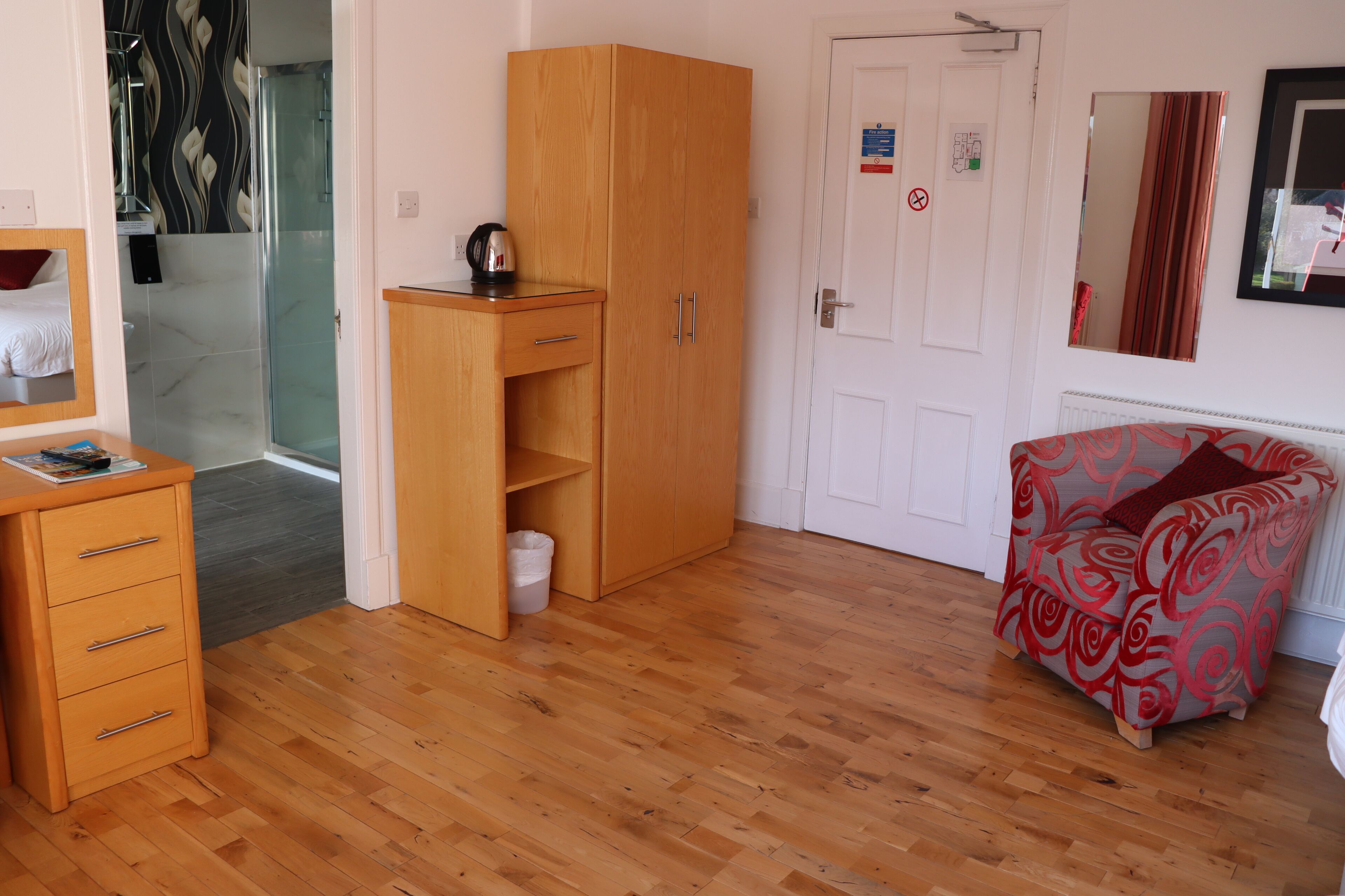 superior twin room | premium bedding, individually decorated, individually furnished, desk