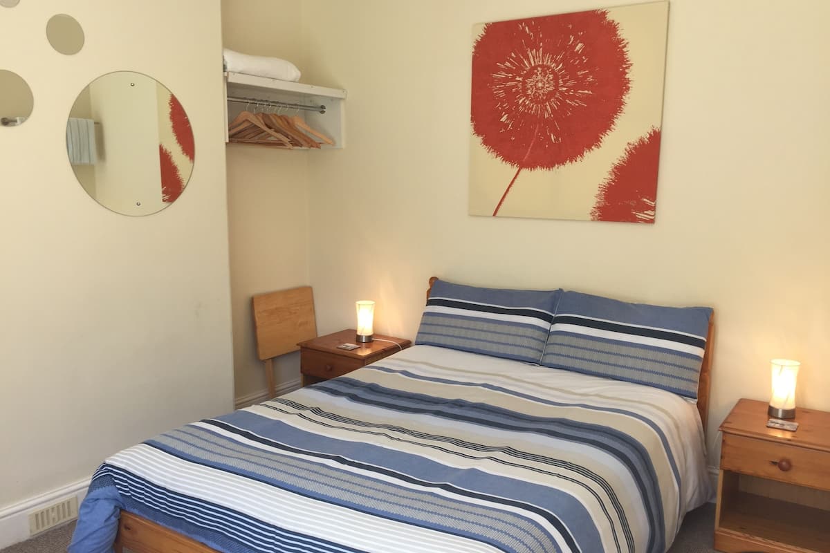 Superior Double Room, Ensuite, Park View (1st Floor)