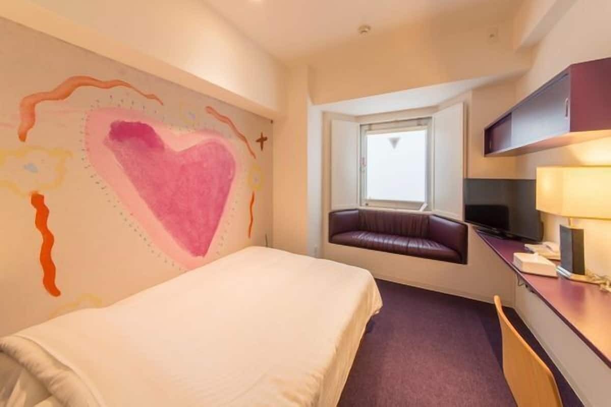 羽绒被、特色装修、特色家居、办公桌