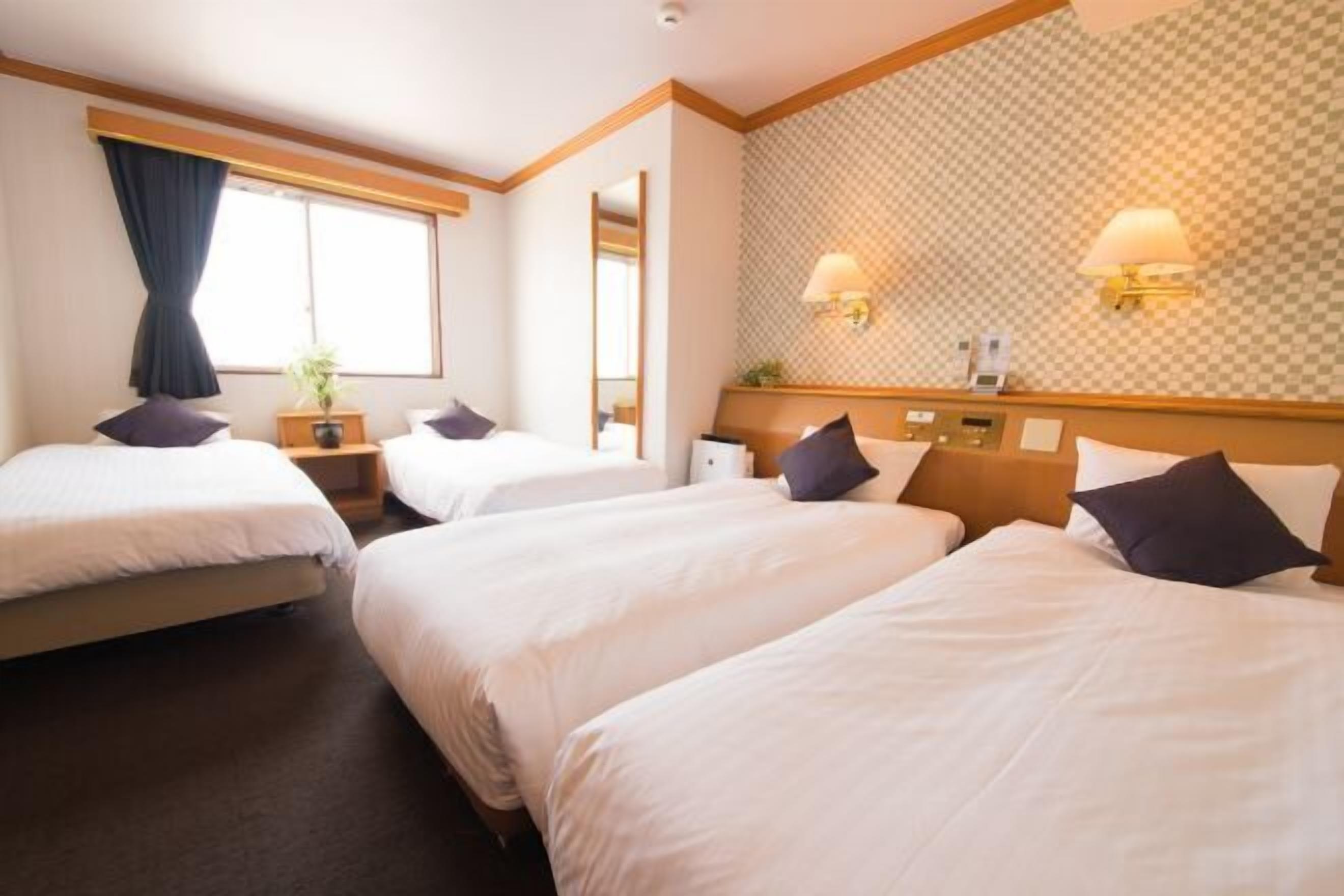 Individually decorated, desk, iron/ironing board, free WiFi