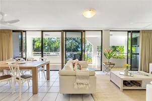 50-inch Smart TV with digital channels, Netflix, Hulu