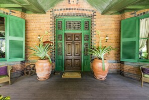 Interior entrance - Vacy Hall Toowoomba's Grand Boutique Hotel (Toowoomba)