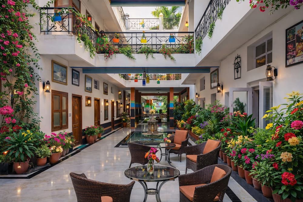Hotel Harmony