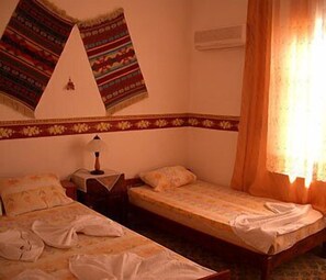 In-room safe, free WiFi - Duygu Pension (Fethiye)